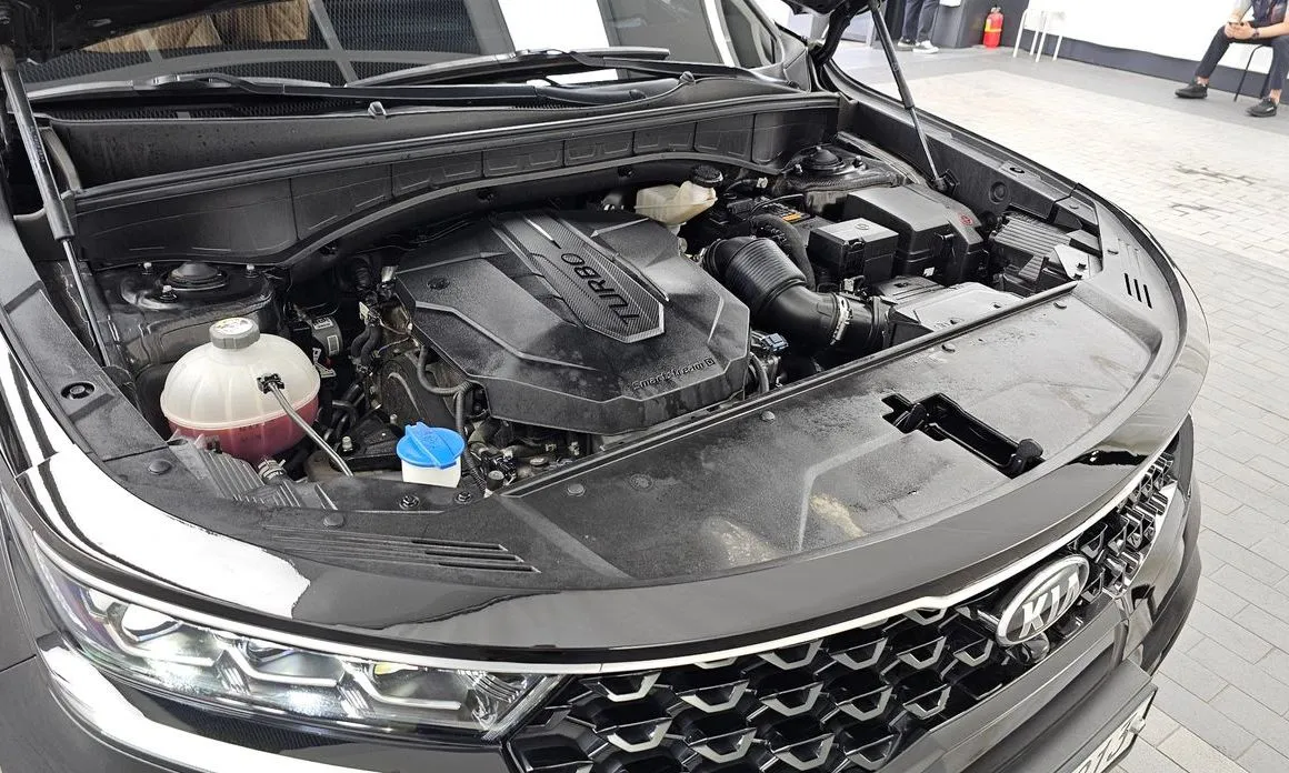 Kia Sorento — фото 5