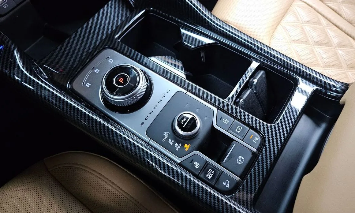 Kia Sorento — фото 6