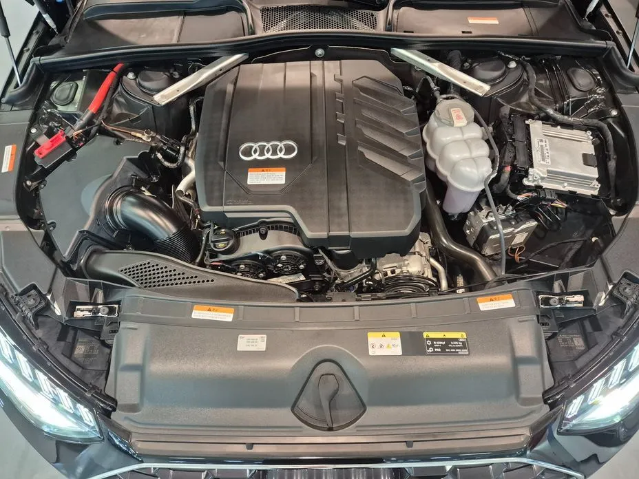 Audi A4 — фото 10
