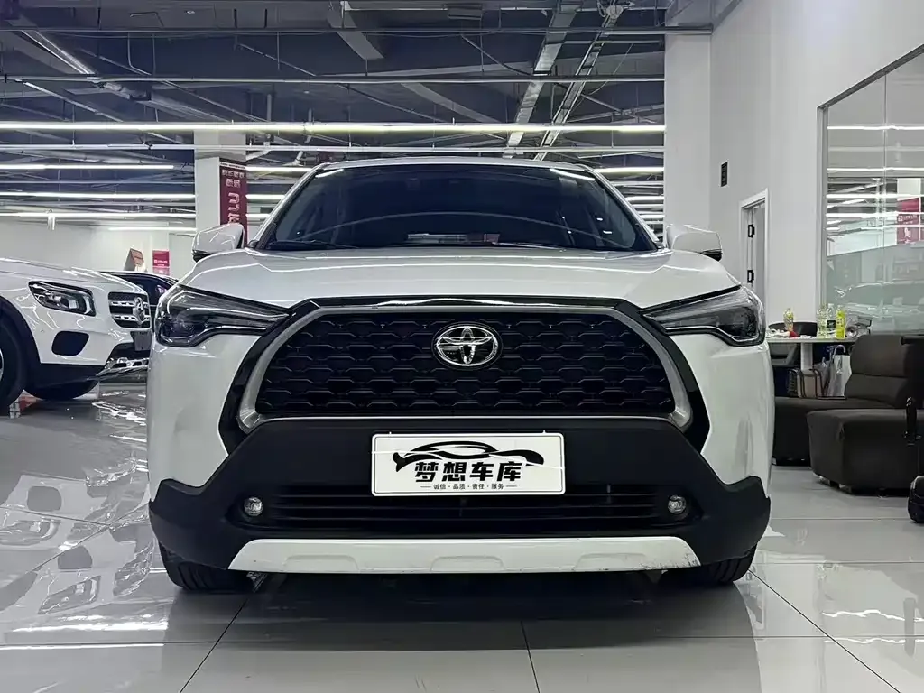 Toyota Corolla Cross — фото 2