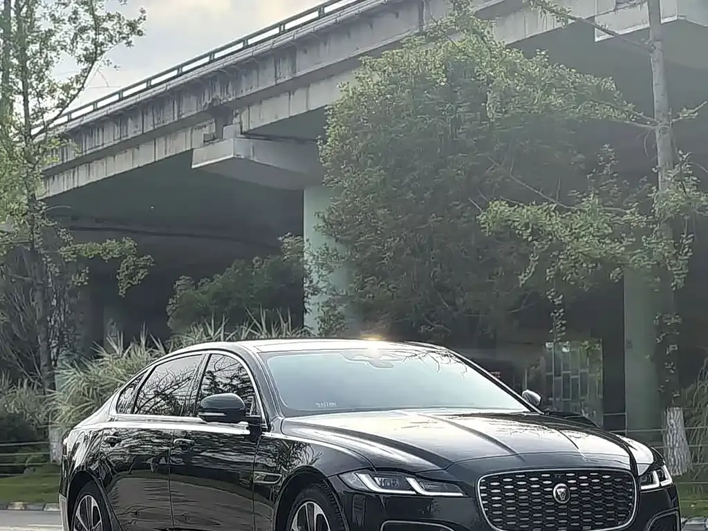 Jaguar XFL — фото 8