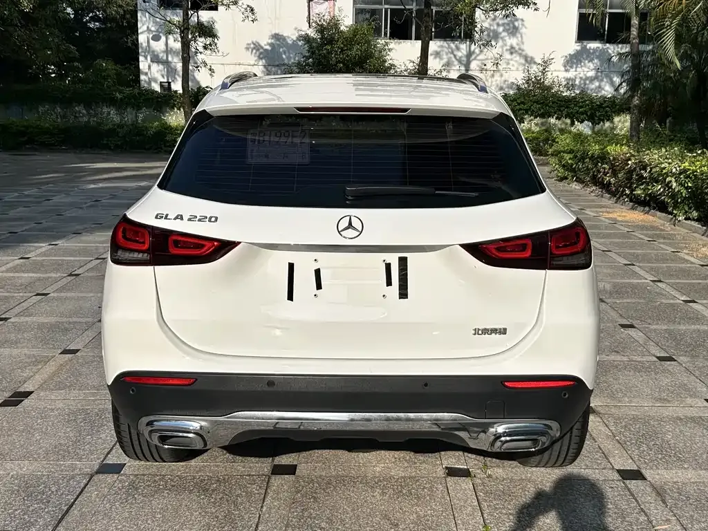 Mercedes-Benz GLA — фото 9