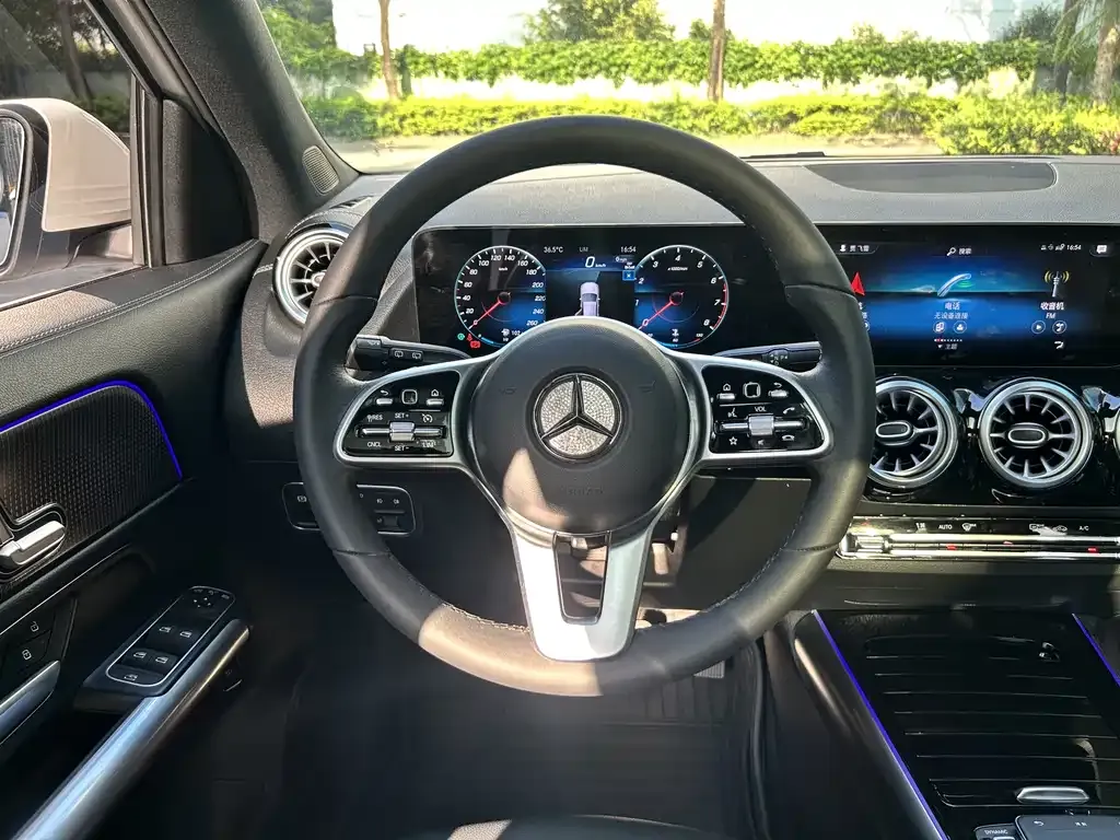 Mercedes-Benz GLA — фото 2
