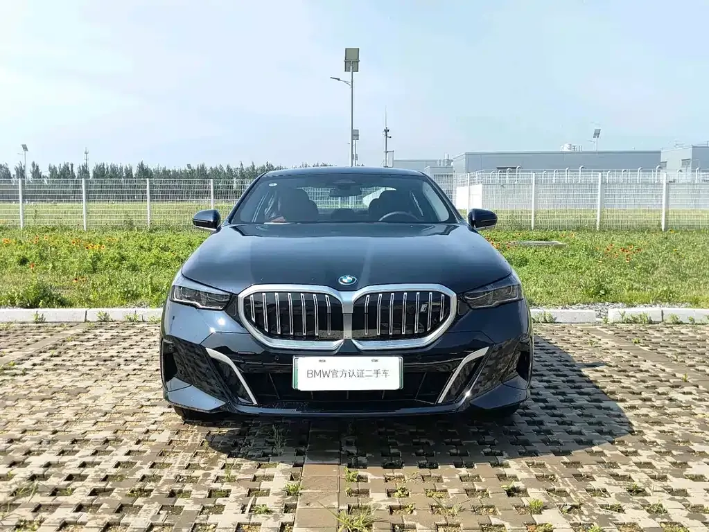 BMW i5 — фото 9