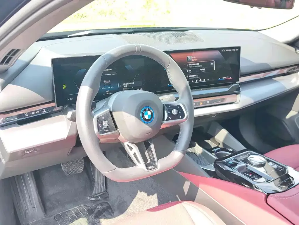 BMW i5 — фото 3