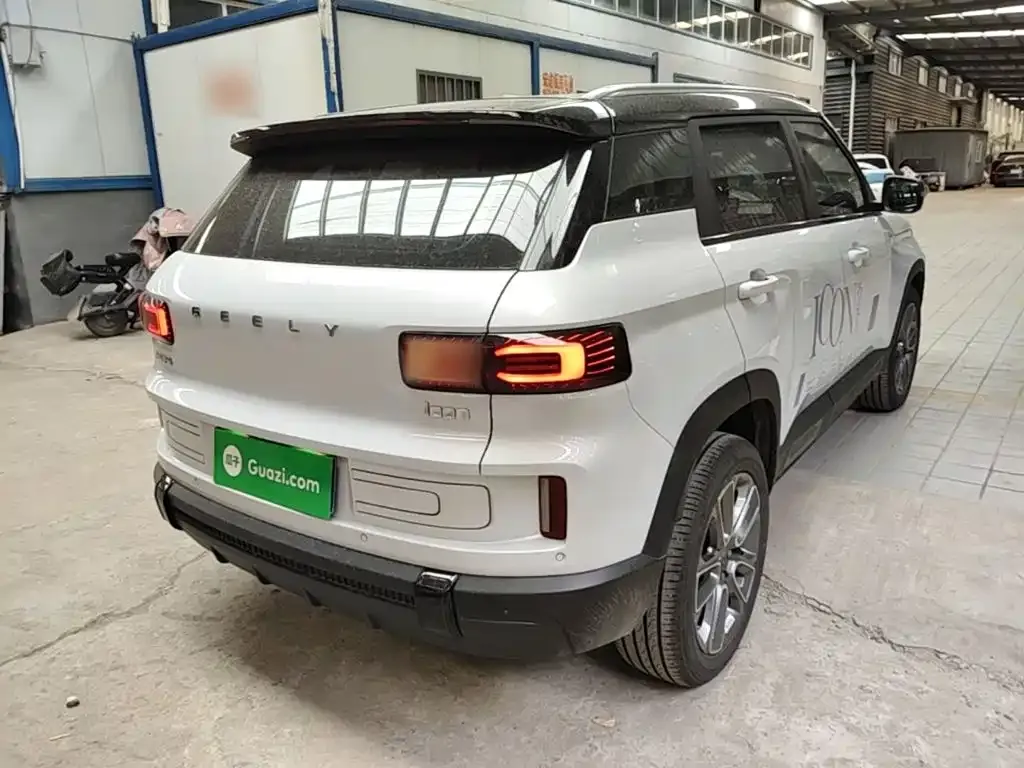 Geely Icon — фото 8