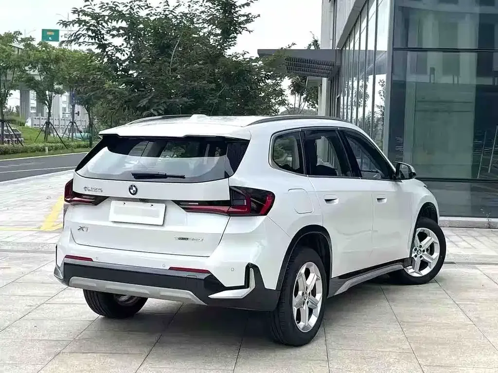 BMW X1 — фото 10