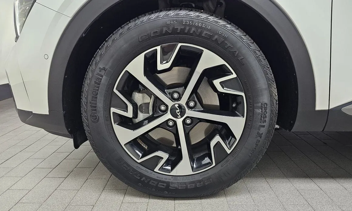 Kia Sportage — фото 10