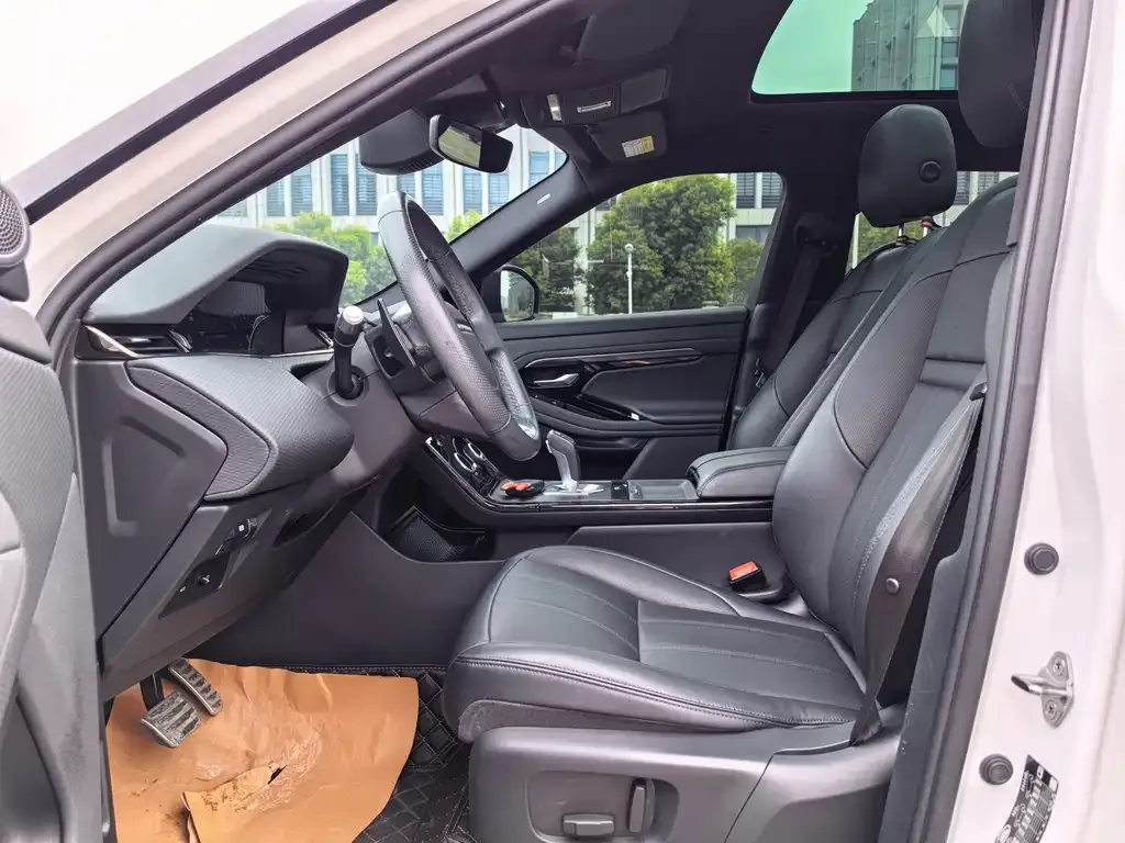 Land Rover Evoque — фото 6