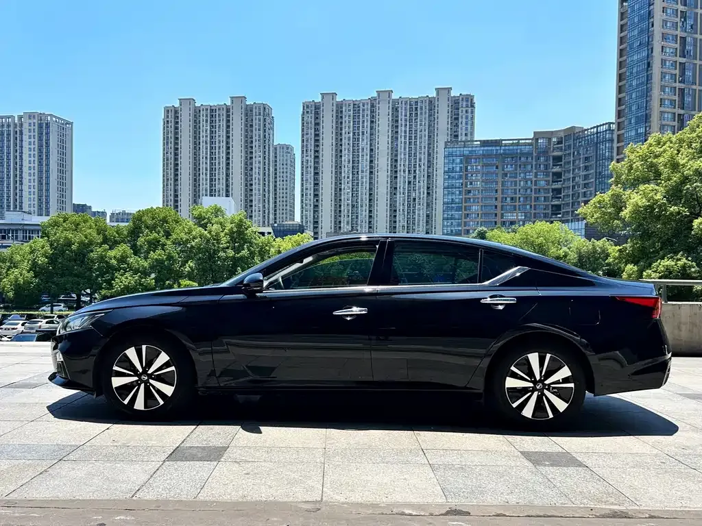 Nissan Teana — фото 3