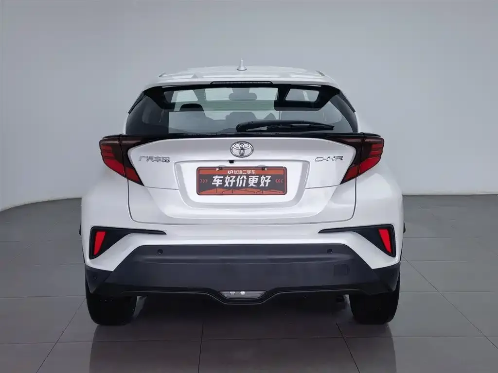 Toyota C-HR — фото 4