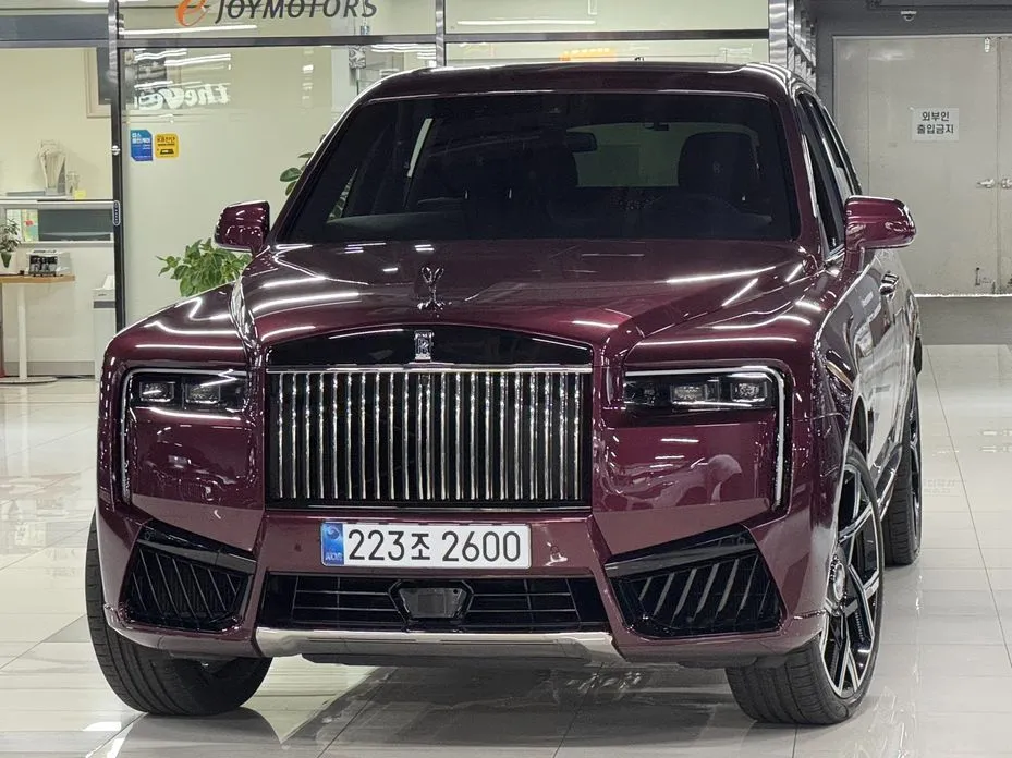 Rolls-Royce Cullinan — фото 1