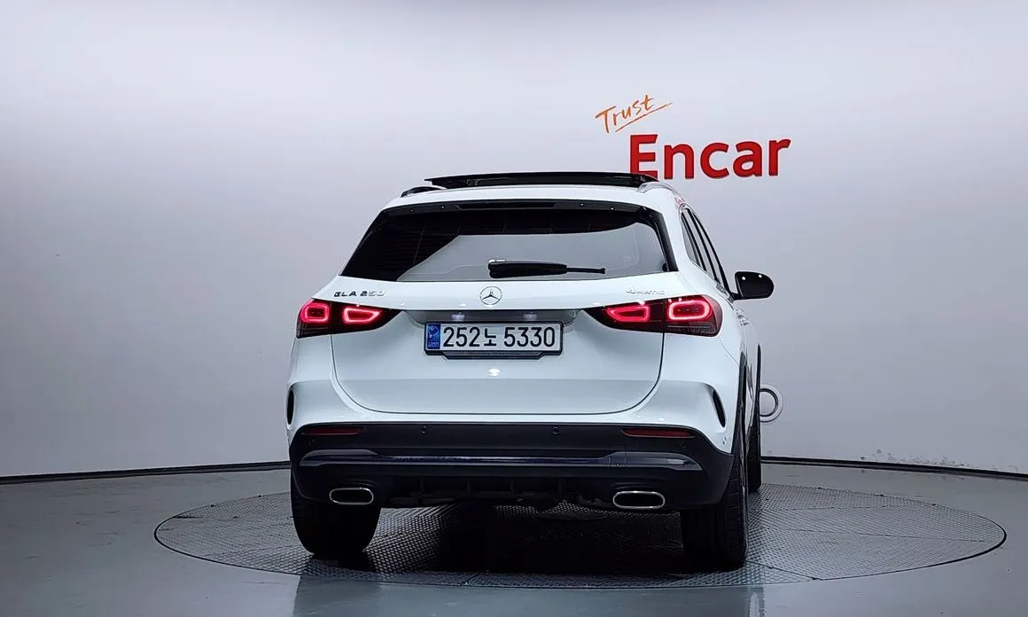 Mercedes-Benz GLA-Class — фото 2