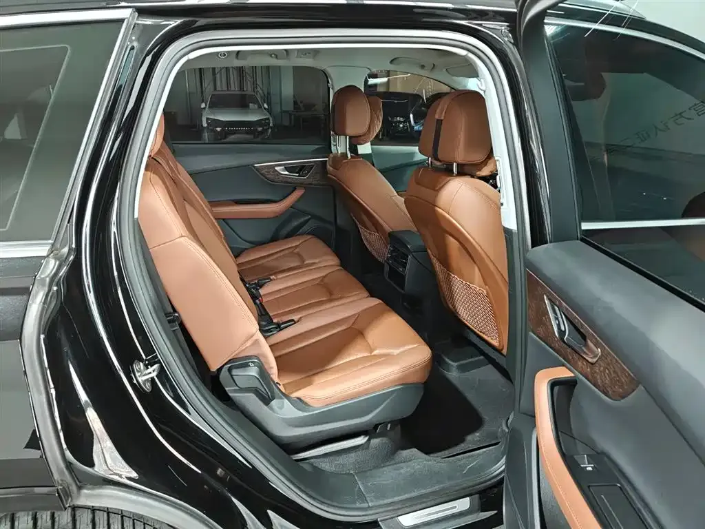 Audi Q7 — фото 2