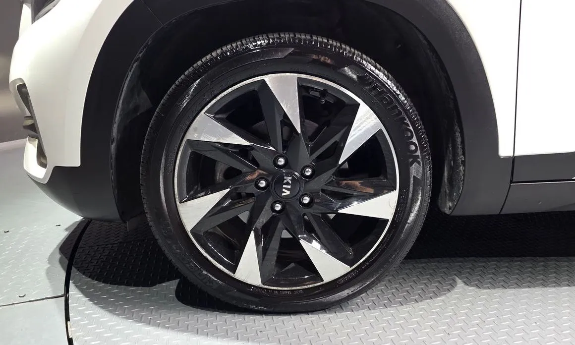 Kia Seltos — фото 4
