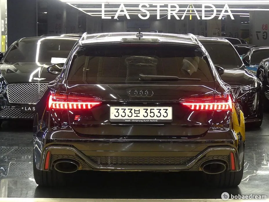 Audi RS6 — фото 7
