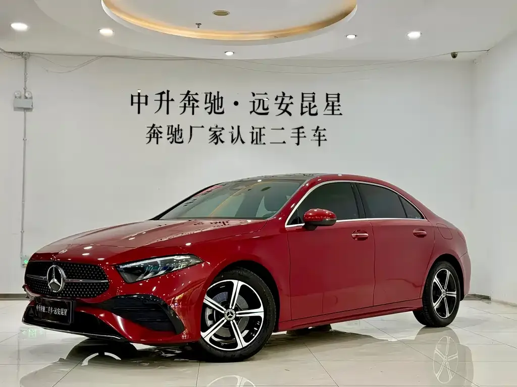 Mercedes-Benz A-Class — фото 1