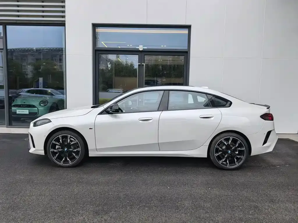 BMW 2 Series — фото 10