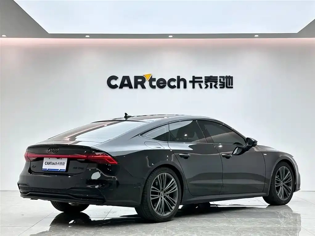 Audi A7 — фото 9