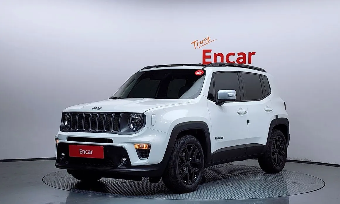 Jeep Renegade — фото 1