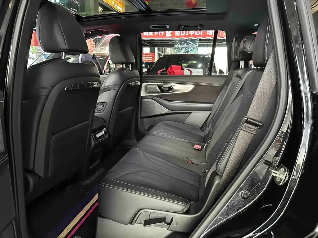 GAC Motor Trumpchi ES9 — фото 4