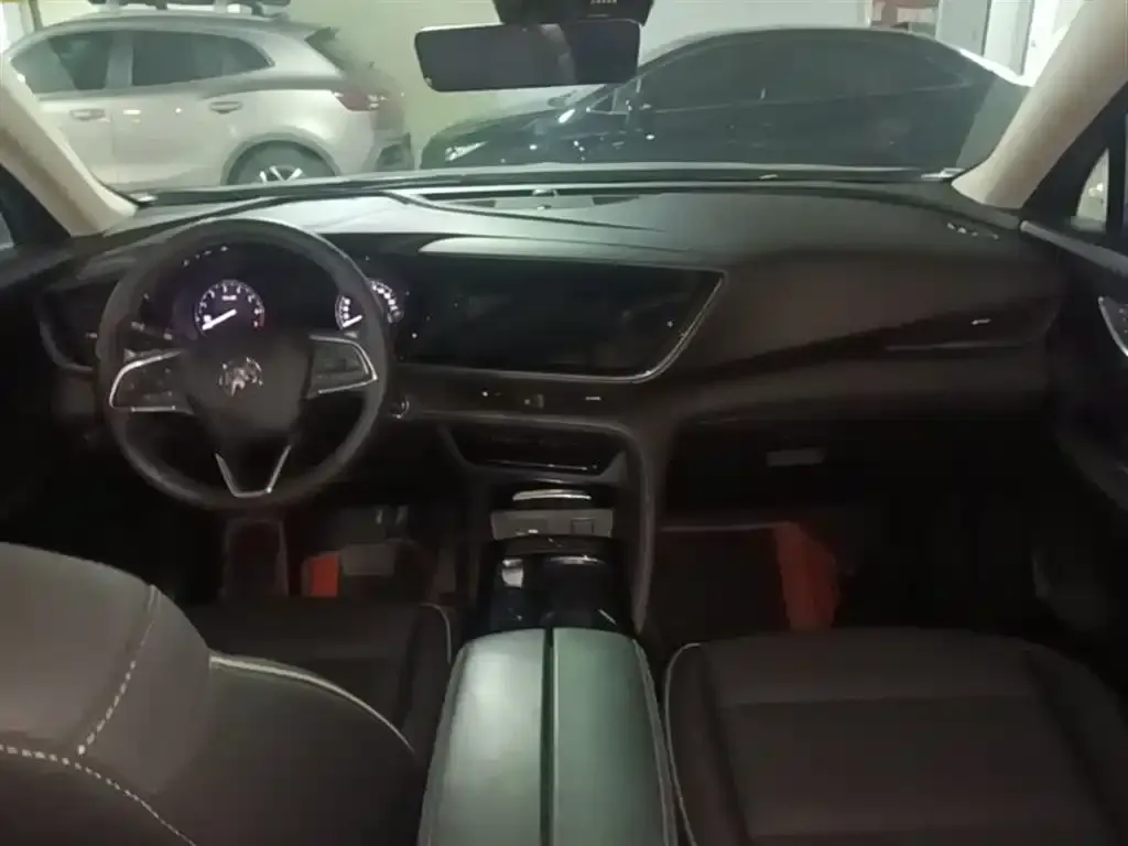 Buick Envision Plus — фото 9