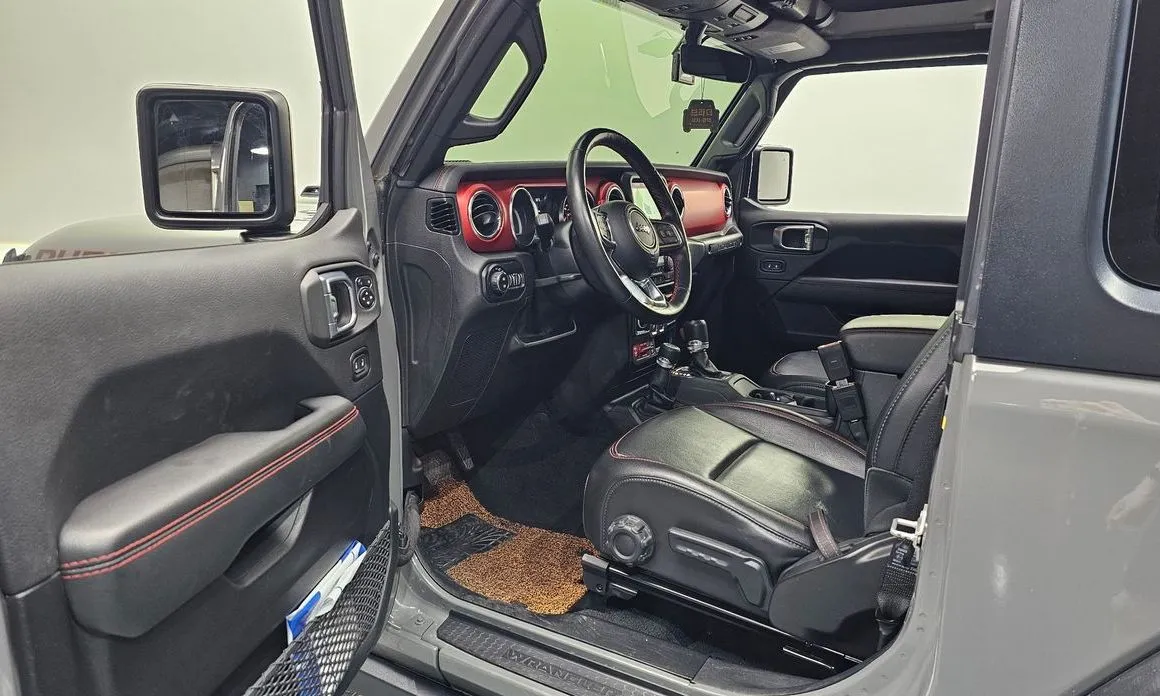 Jeep Wrangler — фото 4