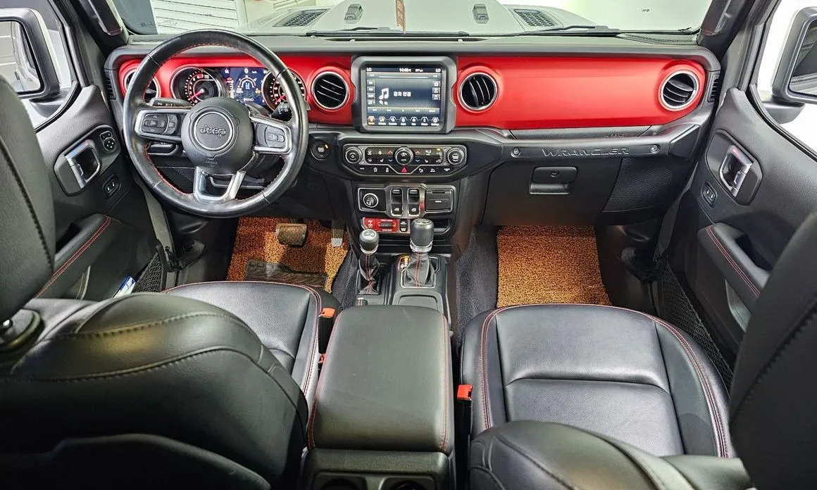 Jeep Wrangler — фото 5