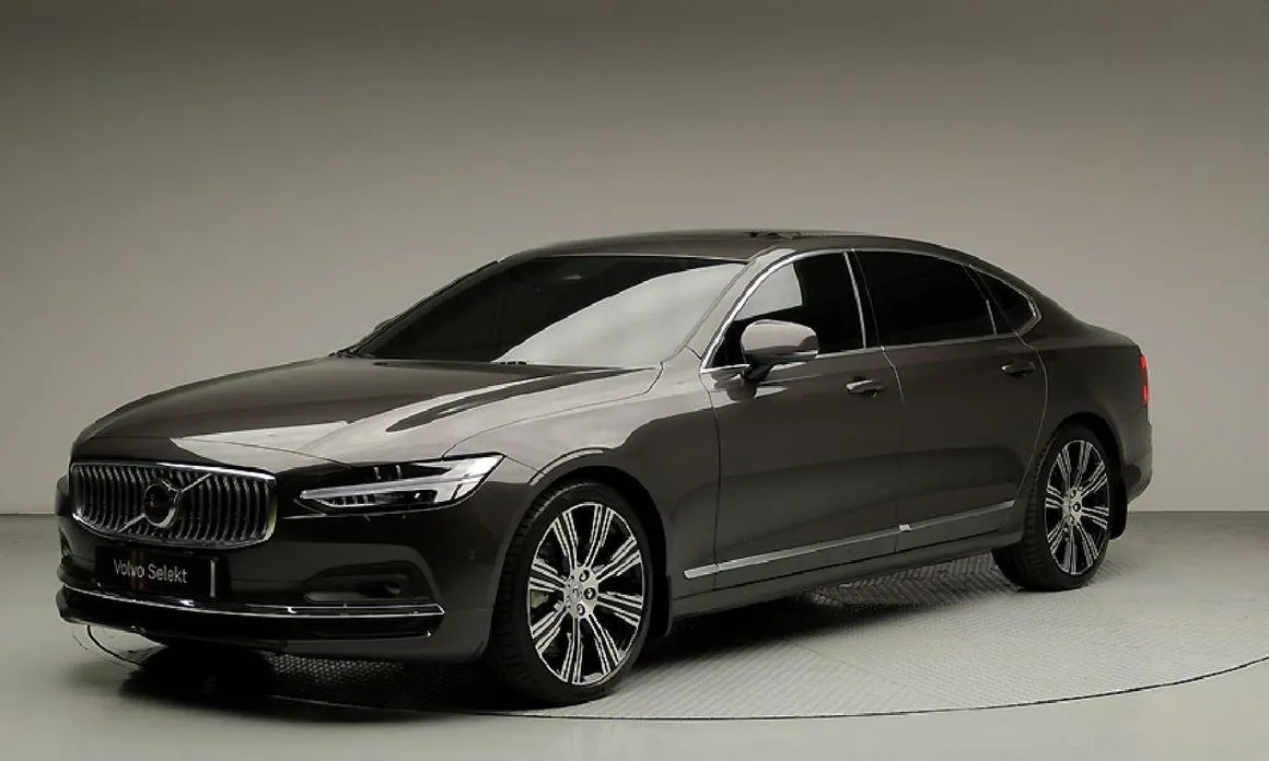 Volvo S90 — фото 1