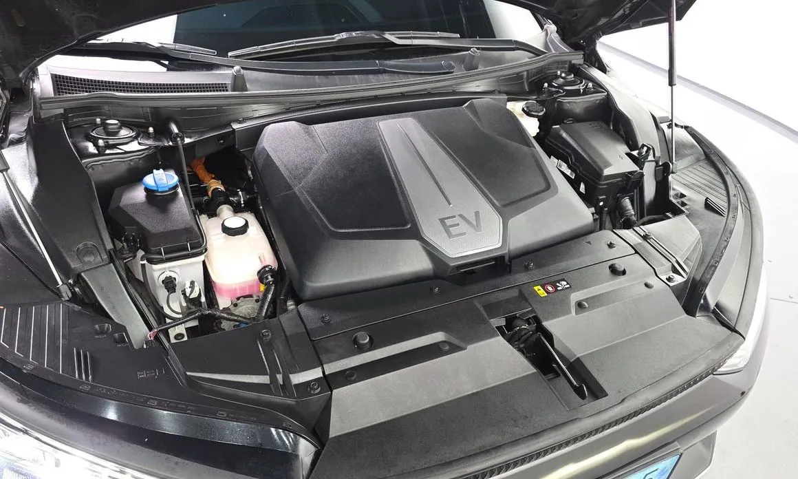 Kia EV6 — фото 9