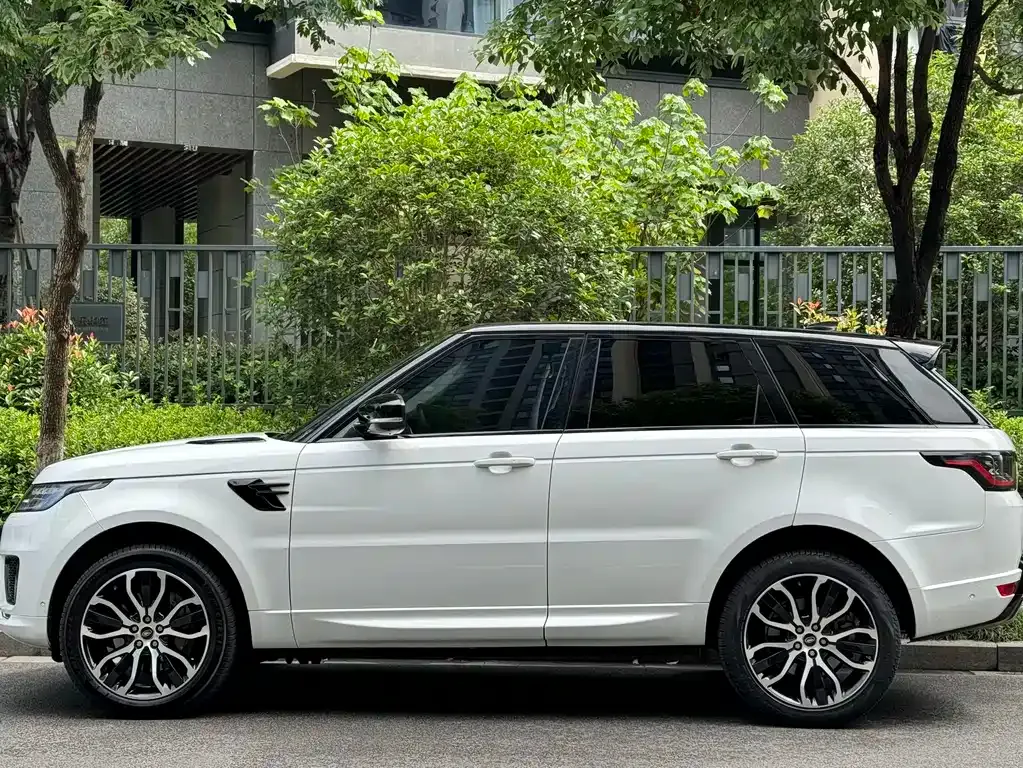 Land Rover Sport — фото 8