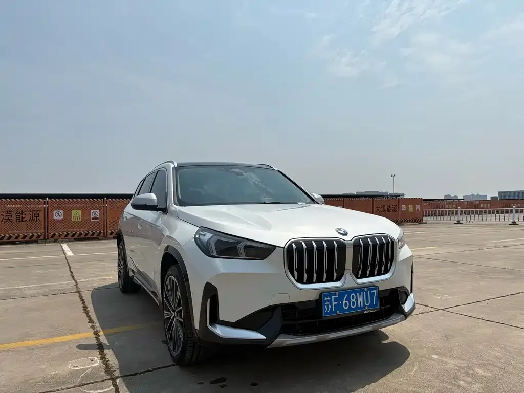 BMW X1 — фото 2