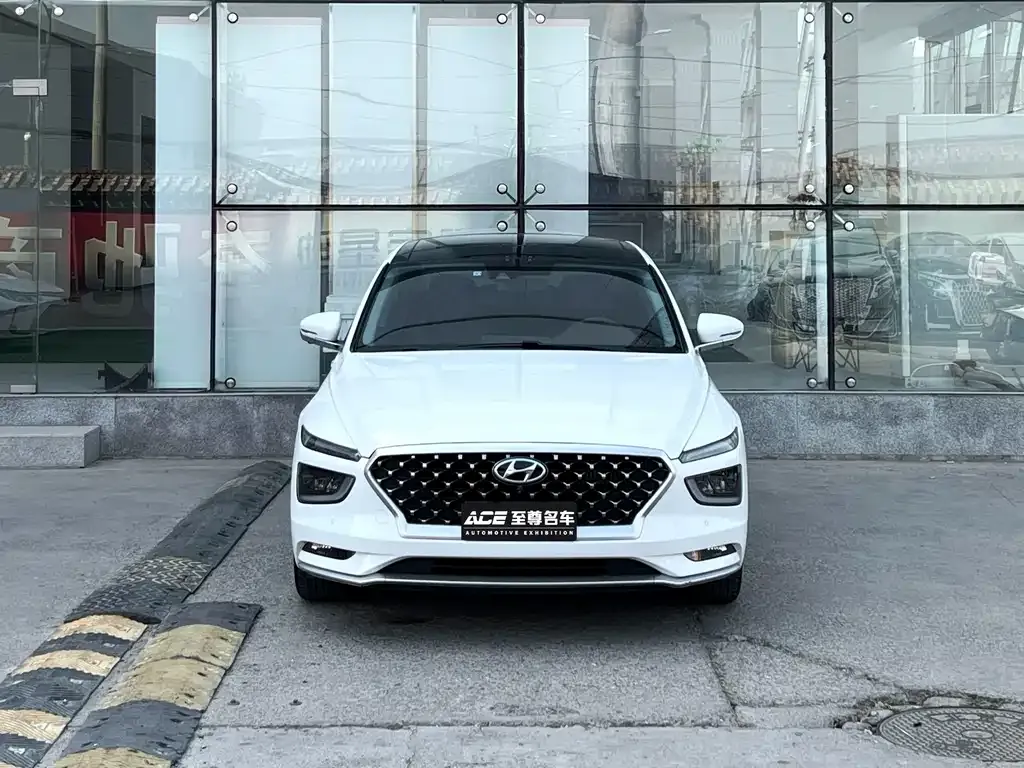 Hyundai Mistra — фото 4