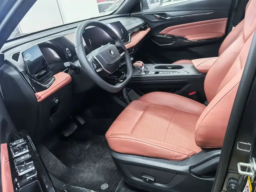 Changan X5 PLUS — фото 2