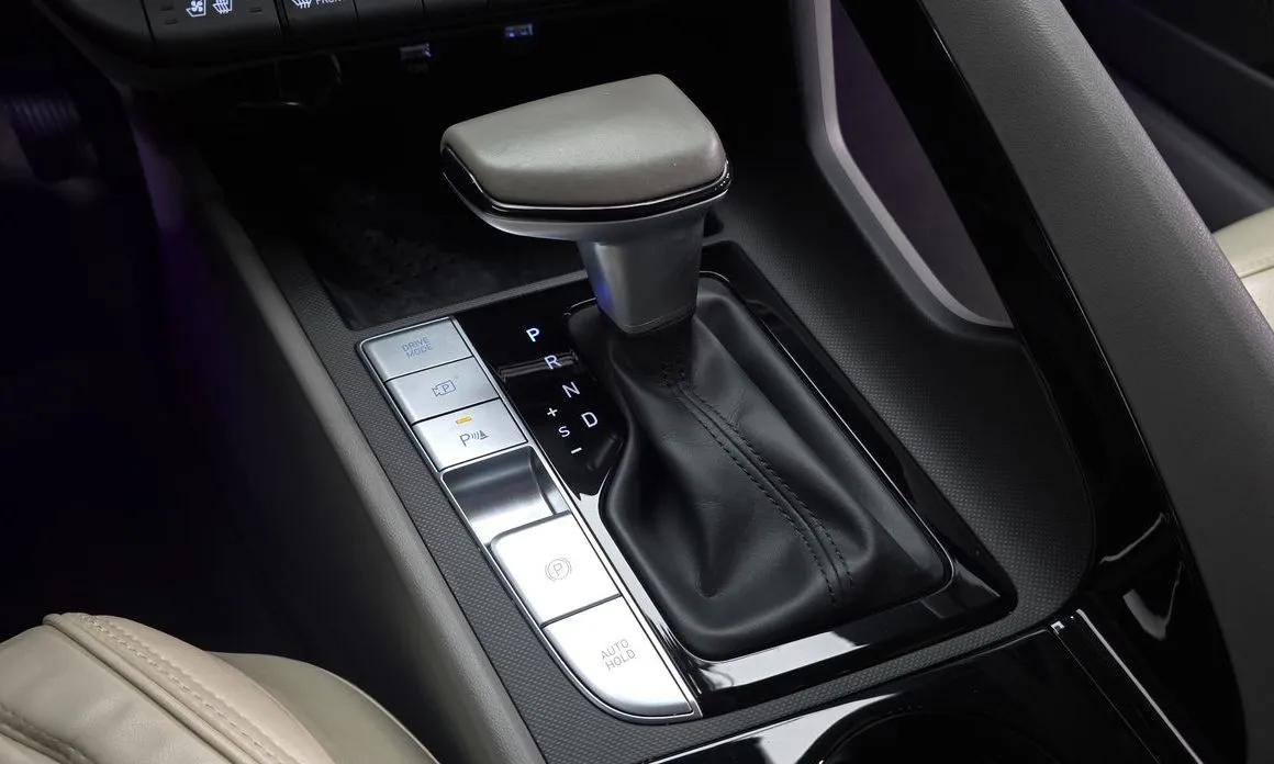 Hyundai AVANTE — фото 6