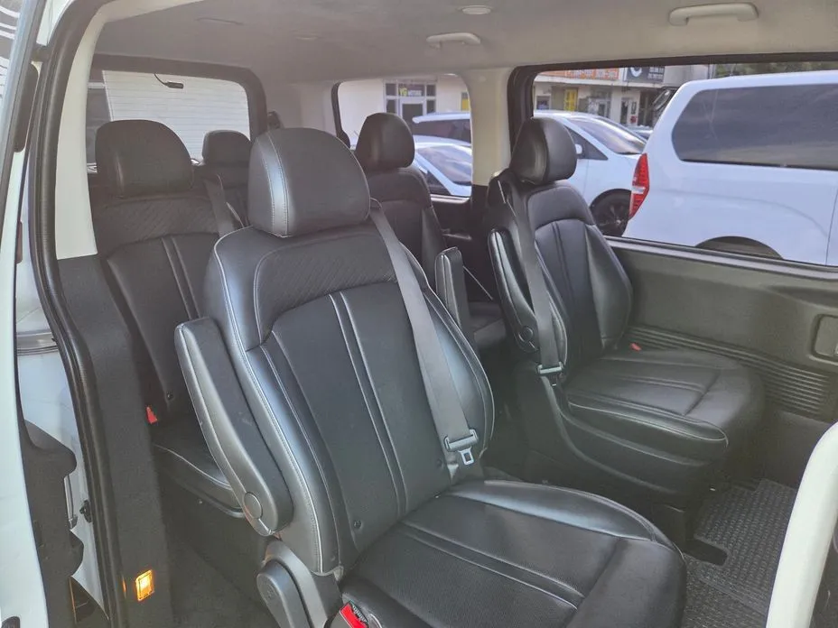 Hyundai Staria — фото 2