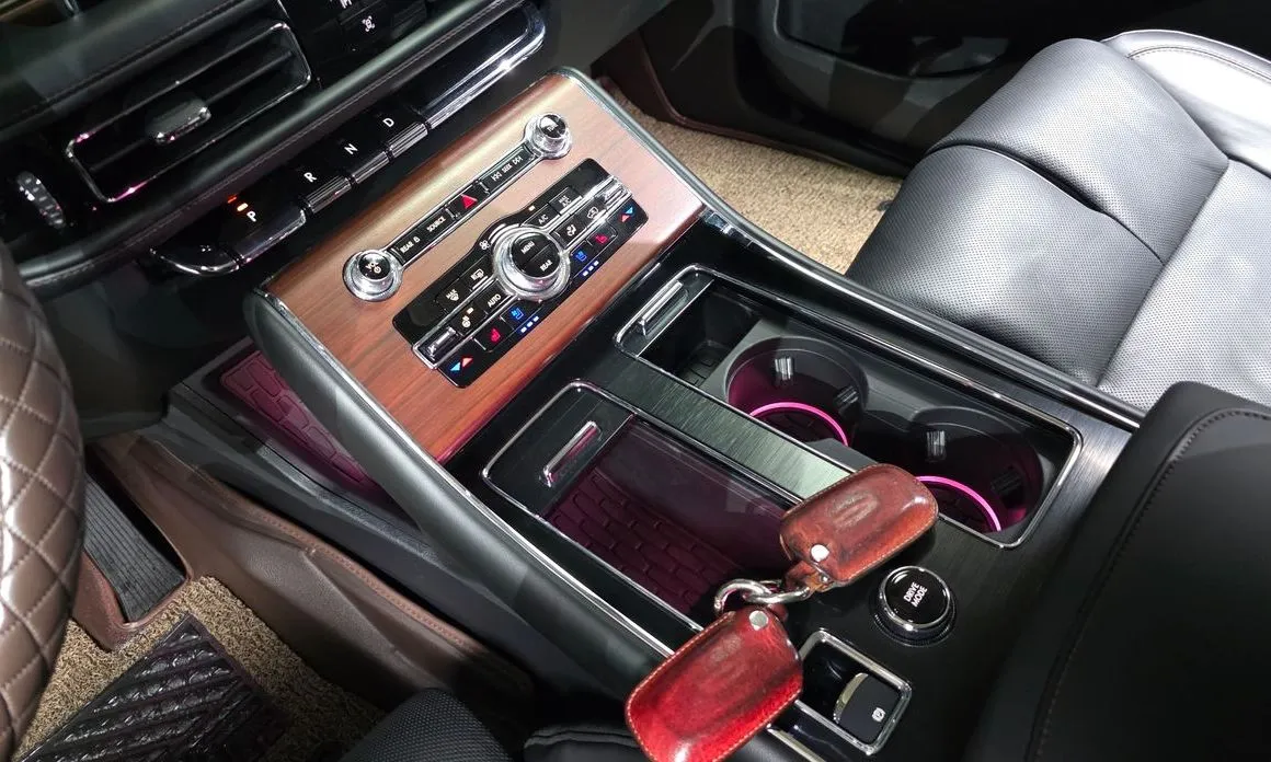 Lincoln Aviator — фото 10
