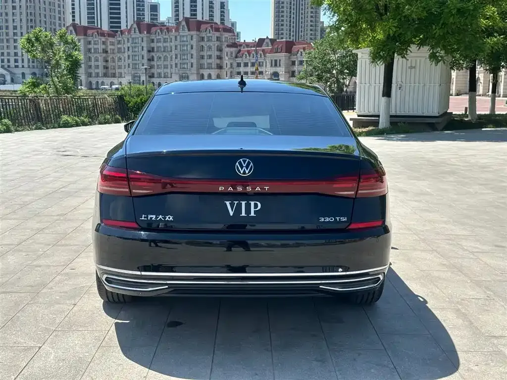 Volkswagen Passat — фото 3