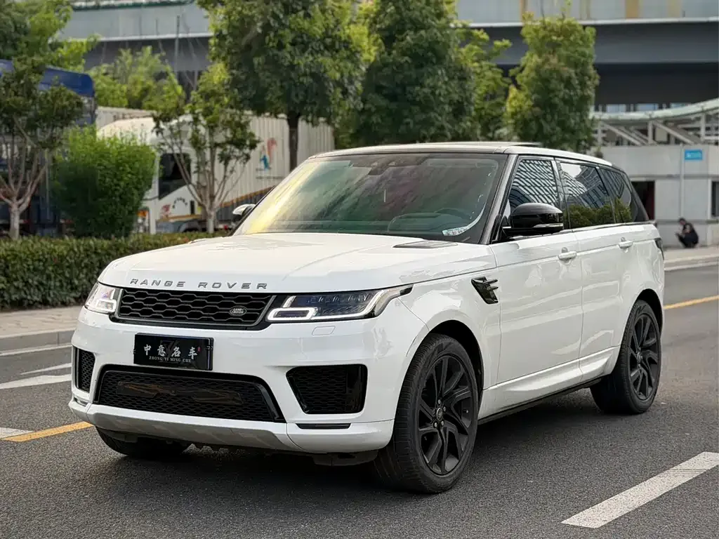 Land Rover Sport — фото 1