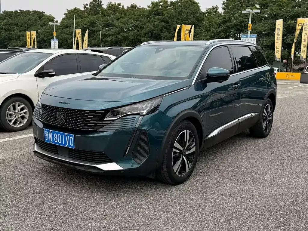 Peugeot 5008 — фото 1