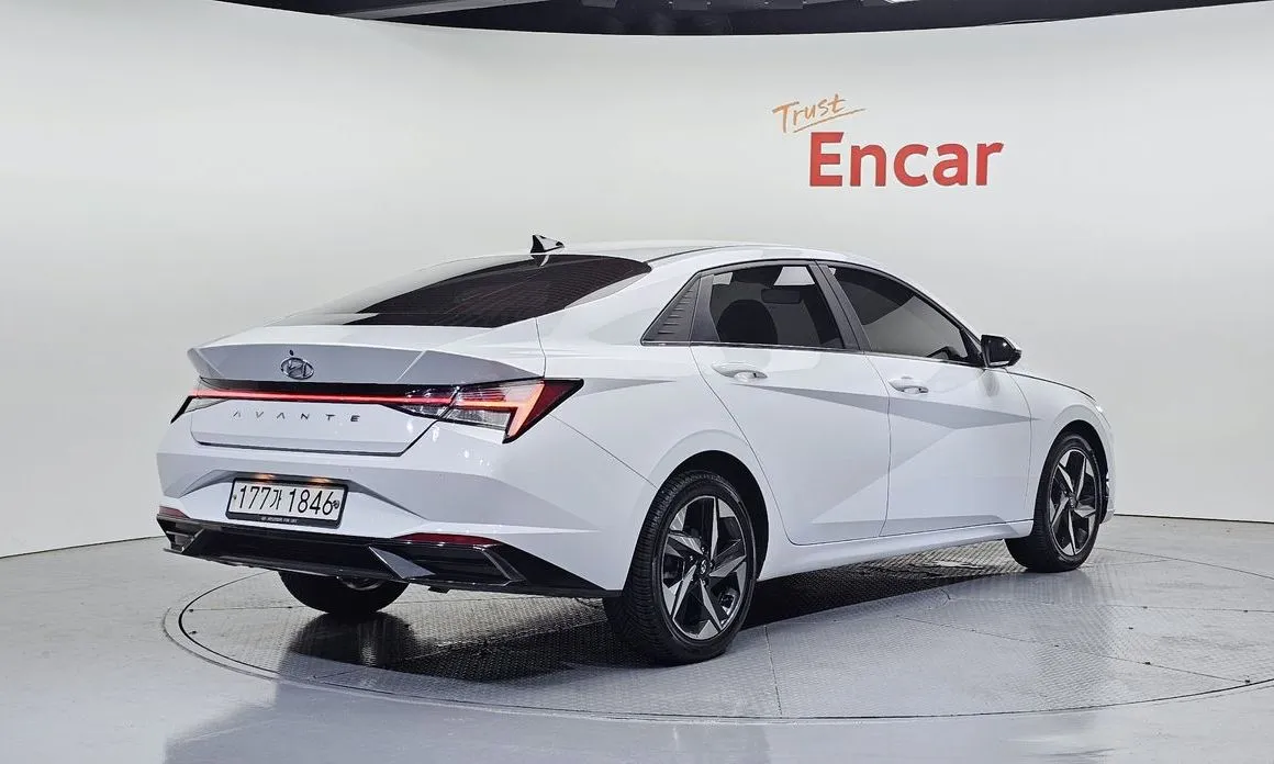 Hyundai AVANTE — фото 2