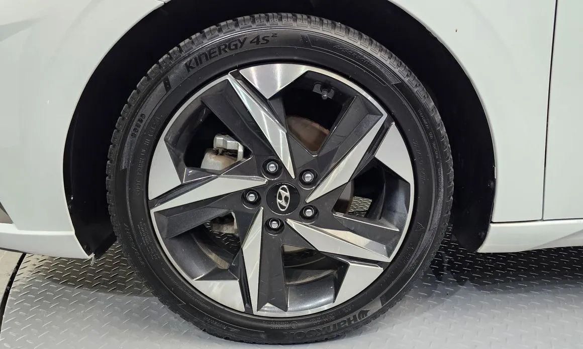 Hyundai AVANTE — фото 9