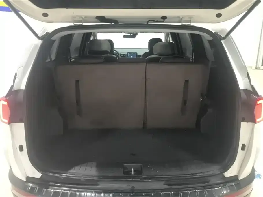 Hyundai Custo — фото 4