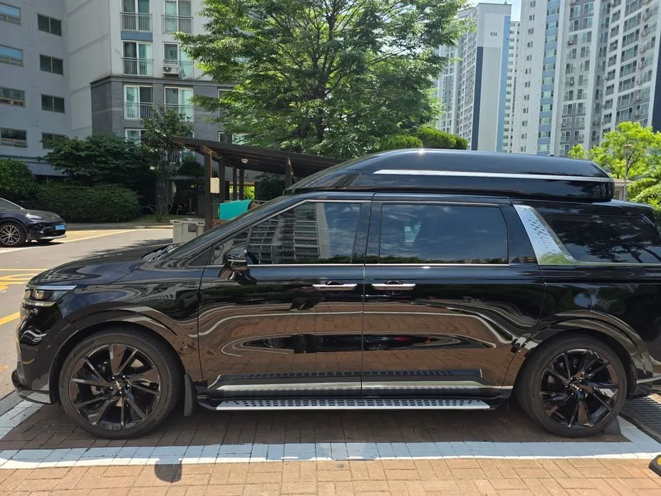 Kia Carnival — фото 10