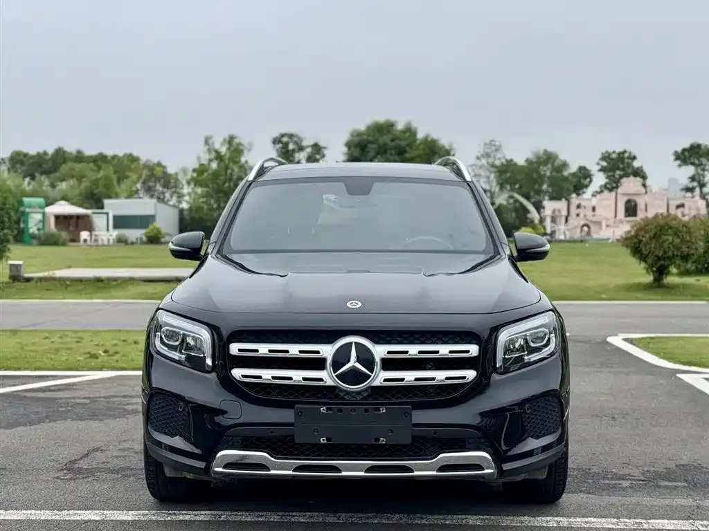 Mercedes-Benz GLB — фото 9