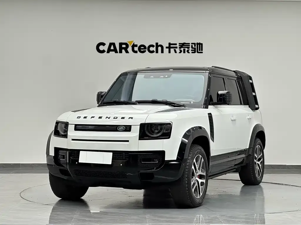 Land Rover Defender — фото 1