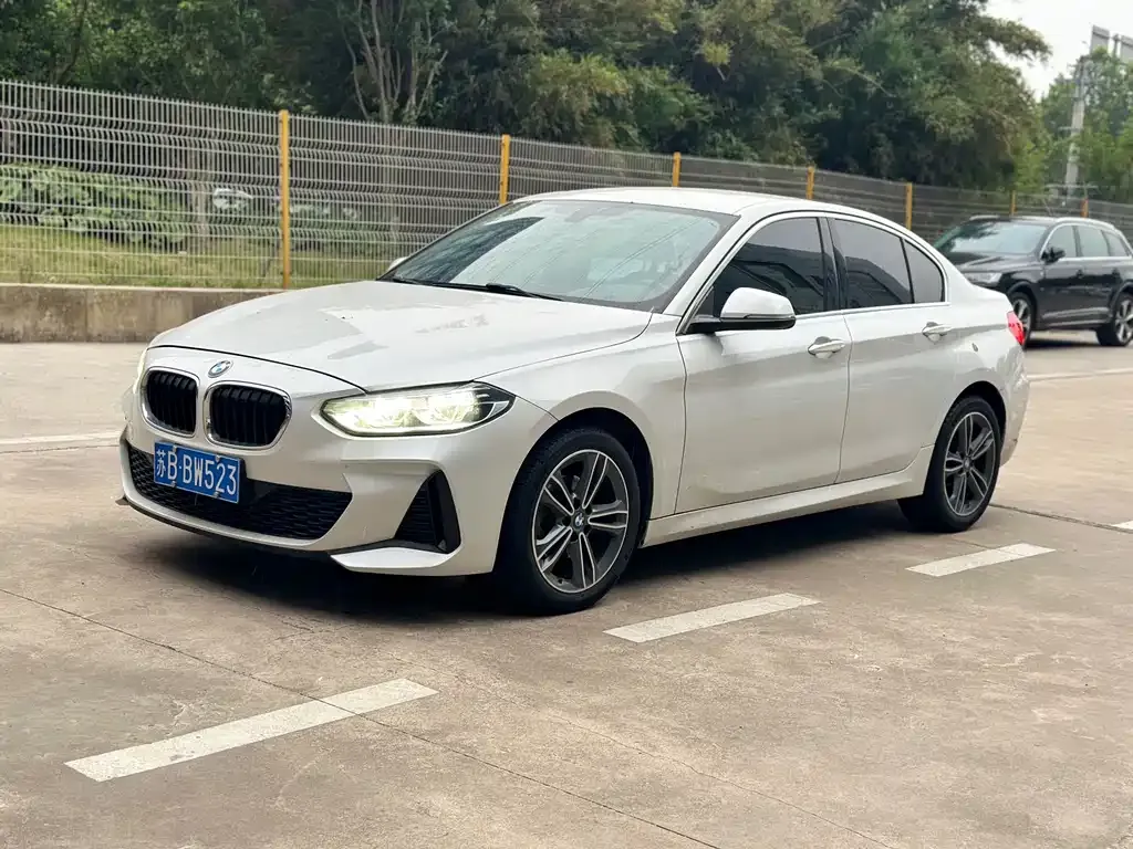 BMW 1 Series — фото 1
