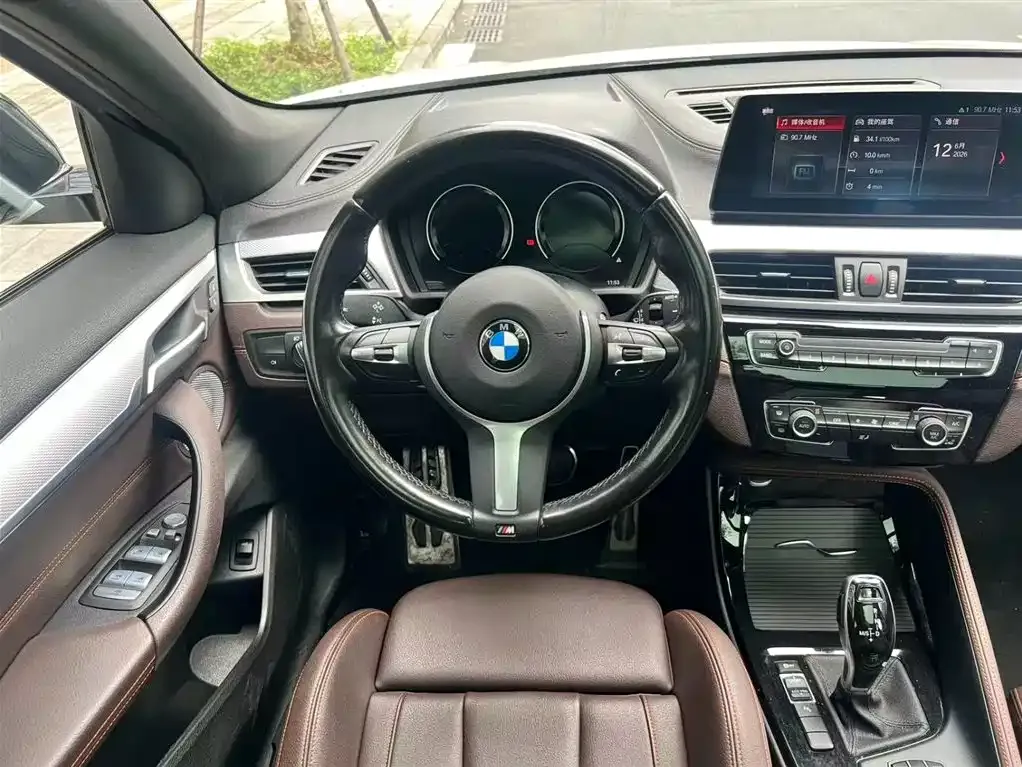 BMW X2 — фото 10