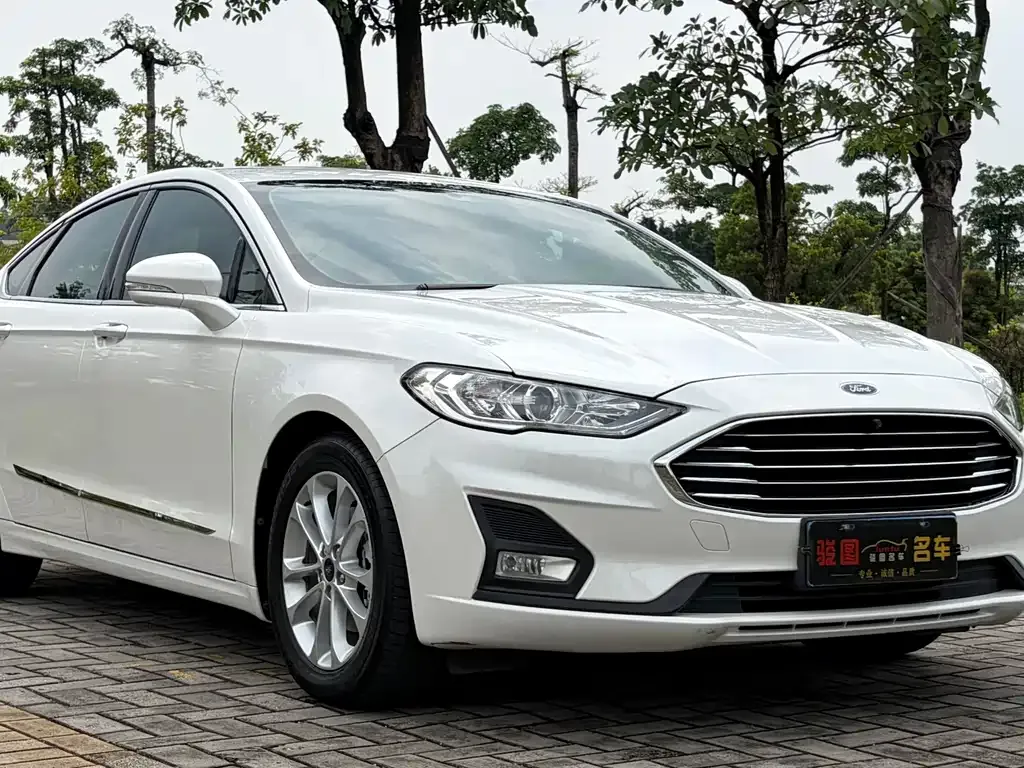 Ford Mondeo — фото 5