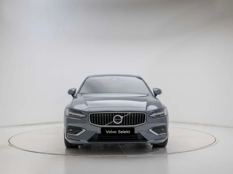 Volvo S60 — фото 10